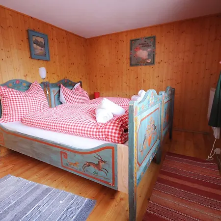 Lodge Almhutte Kreischberg *