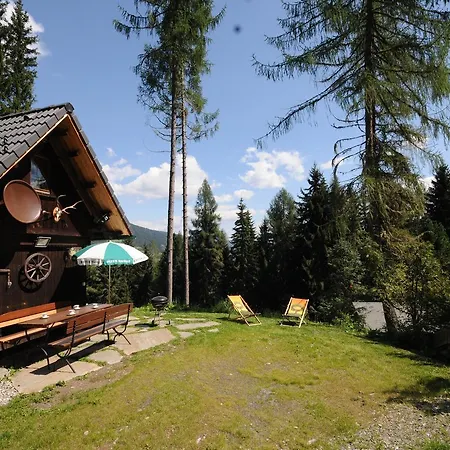 Almhutte Kreischberg Lodge *